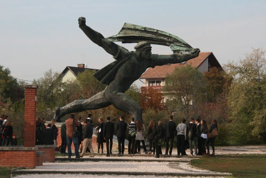 Budapest: Memento Park and Icons of Communism Guided Tour - Key highlights to look for