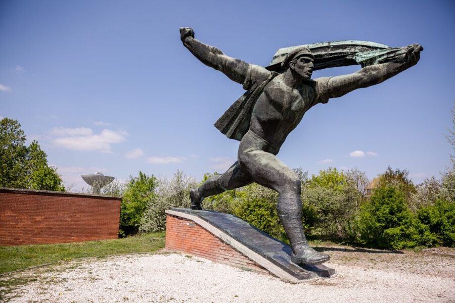 Budapest: Memento Park and Icons of Communism Guided Tour - Stalin’s Grandstand and the Boots of Stalin: the emotional core