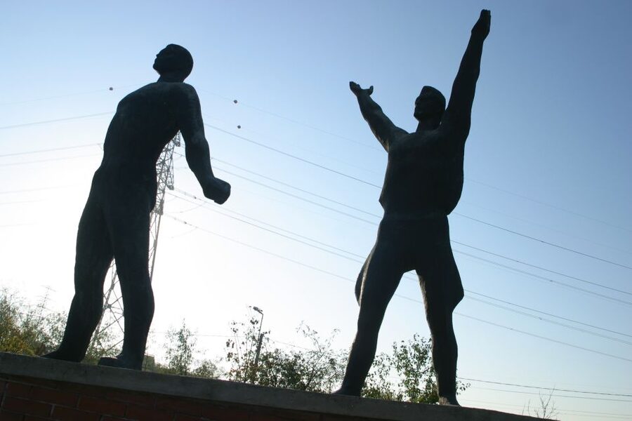 Budapest: Memento Park Ticket - Lenin, Red Army Soldiers, and the Trabant Photo Point