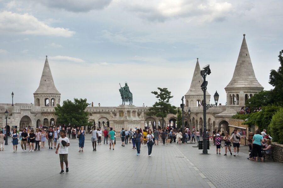 Budapest: Multilingual Highlights Tour - What to Expect on the Ground, Timing, and Group Feel