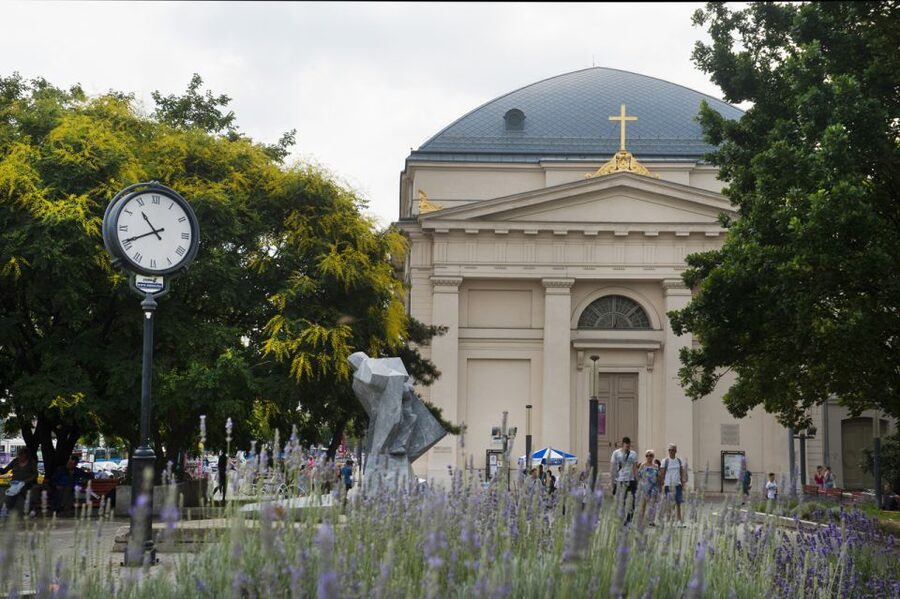 Budapest: Multilingual Highlights Tour - A 3-Hour Orientation That Hits Saint Stephen’s and Castle Hill