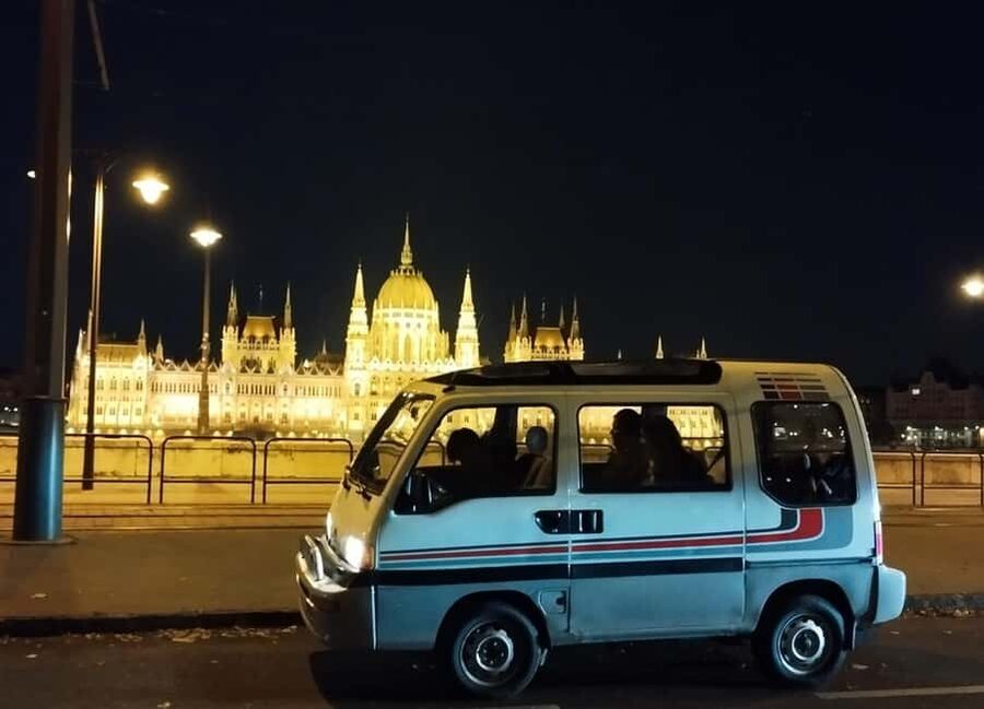 Budapest: Night Lights Tour & Moon Gazing in a Retro Minibus - The retro glass-roof minibus experience: the ride is half the magic