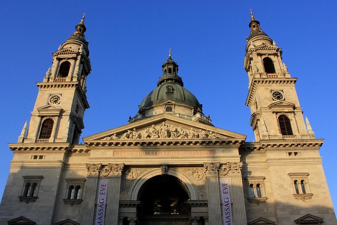 Budapest Night Walking Tour with Danube River Cruise - The Danube Cruise: What You Can Expect From the 1-Hour Ride