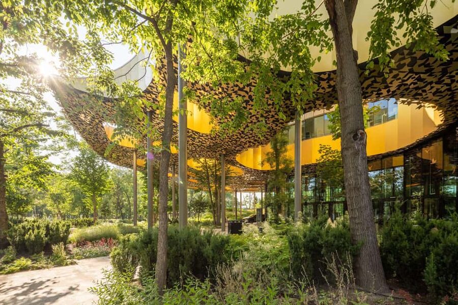 Budapest: Official Guided Tour of the House of Music,Hungary - The outdoor to indoor flow: glass walls, open spaces, and levels