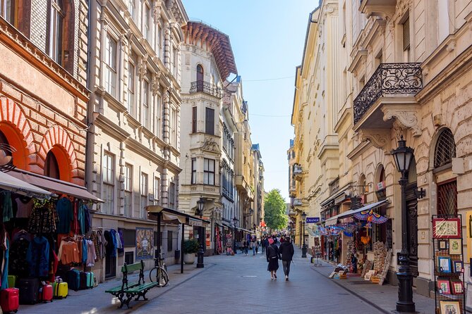 Budapest Old Town and Top Attractions Private Walking Tour - Starting at the Hungarian Parliament, and why that first view matters