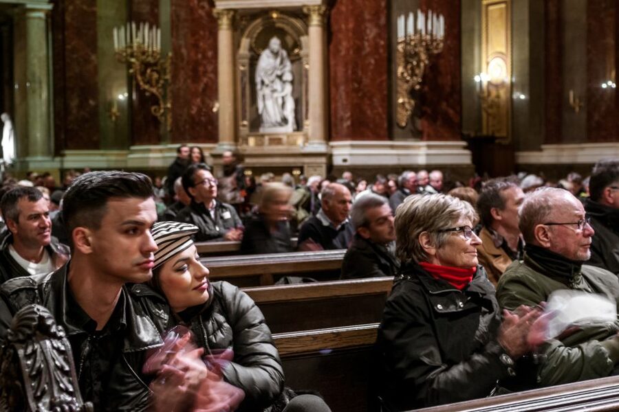 Budapest: Organ Concert in St. Stephen's Basilica - Ticket categories and choosing the right row for your budget