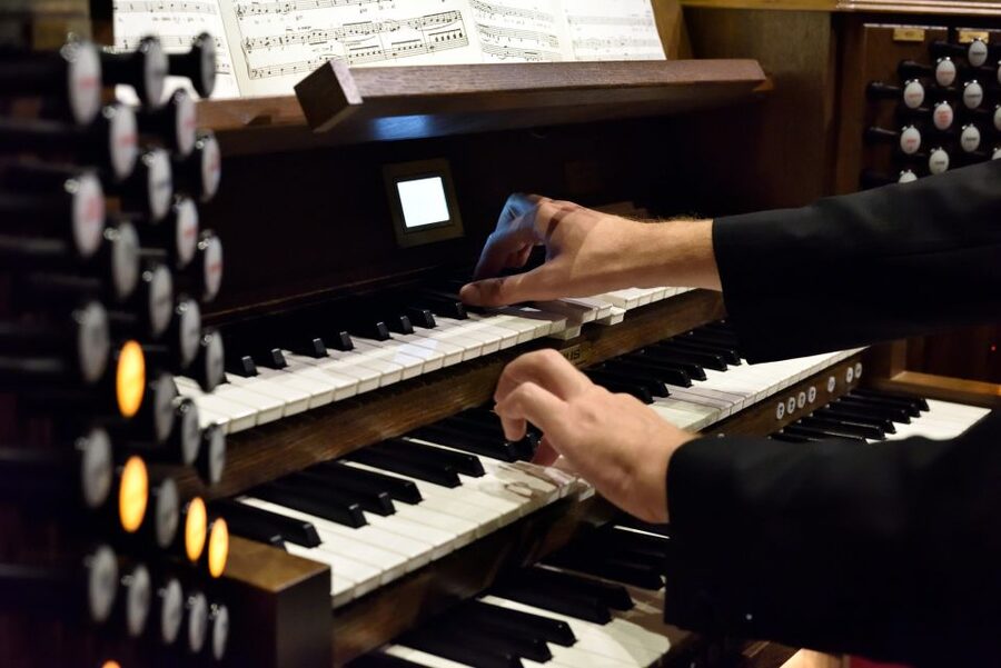 Budapest: Organ Concert in St. Stephen's Basilica - Meet the performers: Kolos Kováts and Eleonóra Krusic