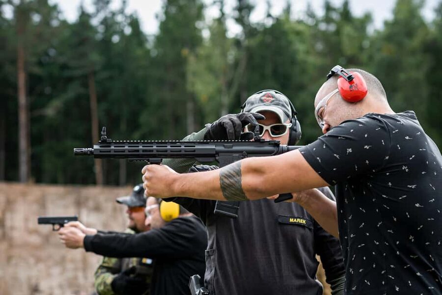Budapest: Outdoor Shooting Experience + Hotel Pickup - Practical Tips So Your Session Runs Smoothly