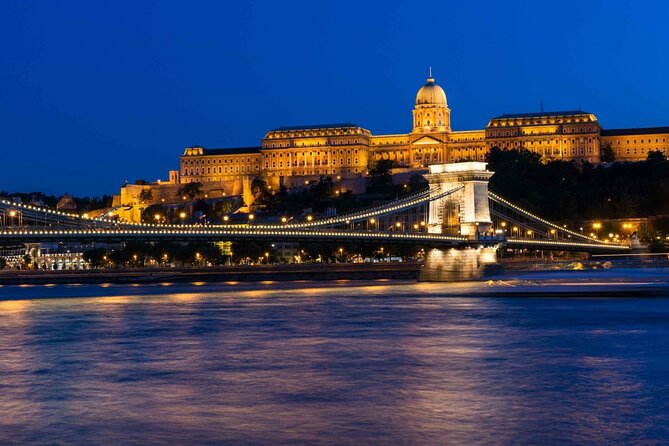 Budapest Parliament Audio Guide Tour with Danube Cruise - Your timing: an 11:00am start that turns into a late 9:00pm river cruise