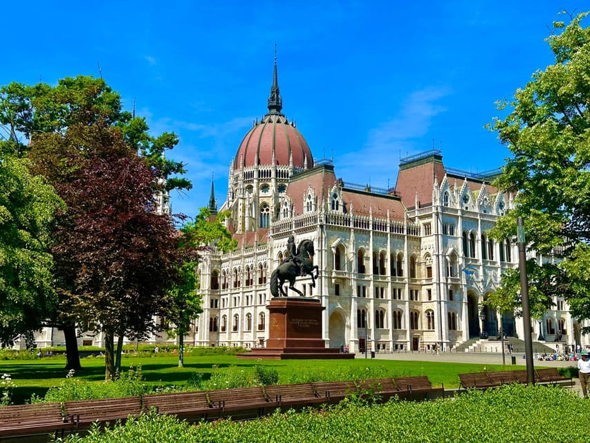 Budapest: Parliament Building Entry Ticket and Audio Guide - History of the House exhibition, a useful extra when time is tight