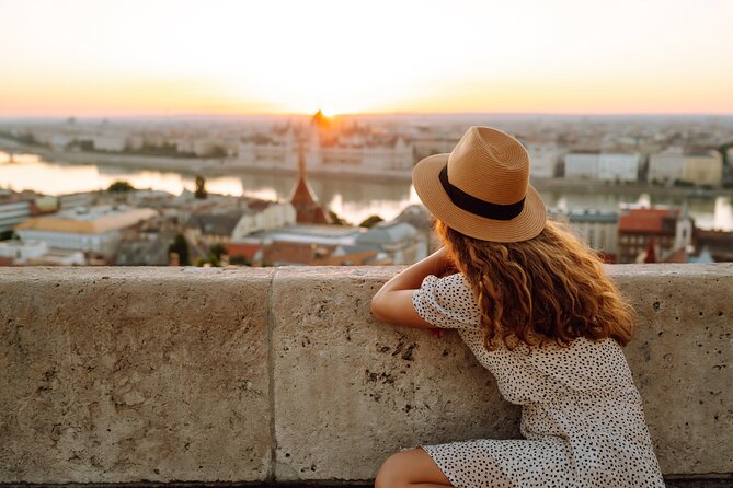 Budapest Photoshoot Experience - Hungarian Parliament Building and the Danube River: Classic Budapest in One Flow