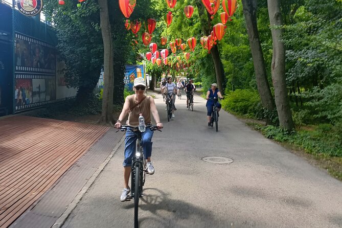 Budapest private Bike & e-Bike Tour with a drink - A fast, satisfying way to orient yourself in Budapest