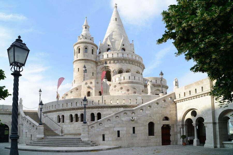 Budapest: Private City Tour with Local Guide - Price and logistics: what $222 really buys you