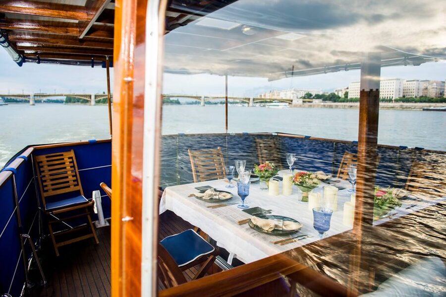 Budapest: Private Danube Yacht Cruise with Welcome Drink - Key Takeaways Before You Go