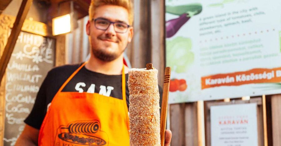 Budapest: Private Food Tour – 10 Tastings with Locals - Budapest in 3 hours, the smart way to eat