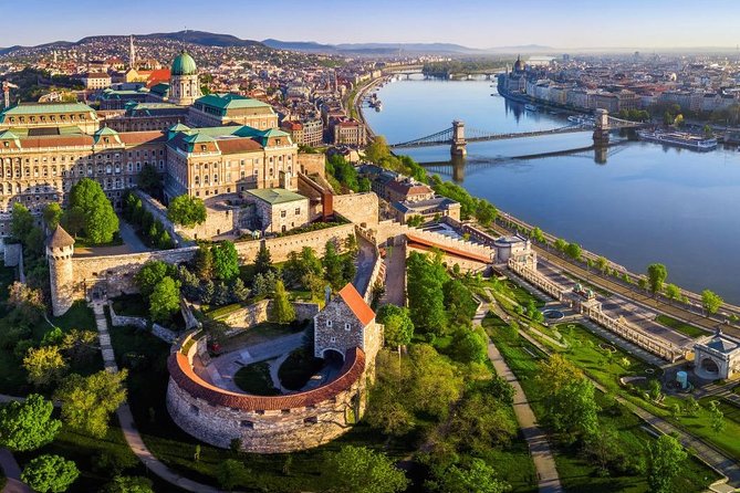 Budapest Private Grand Tour by Car/Minibus - Matthias Church and the Old Town pace you can actually enjoy