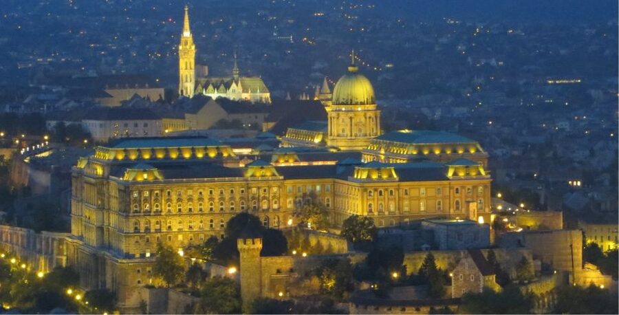 Budapest: Private Luxury Sightseeing Tour - City Park, Széchenyi Bath Area, and the “Stop, Look, Move” Strategy
