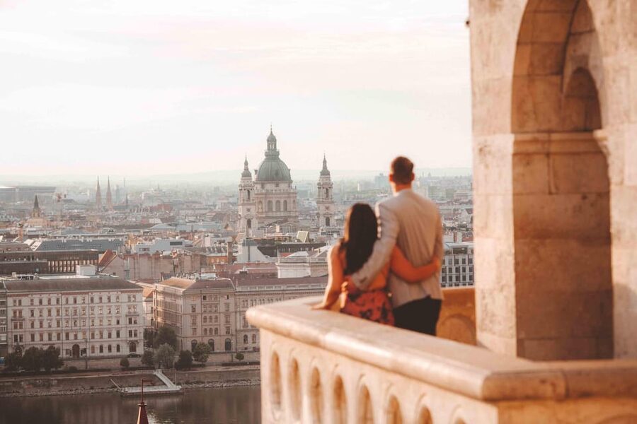Budapest: Private Photoshoot & Sightseeing - Why a private photoshoot beats solo sightseeing in Budapest