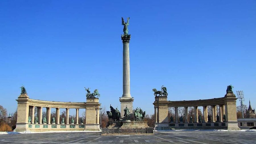 Budapest: Private Tour by Car - Why this 4-hour private drive is a great Budapest starter
