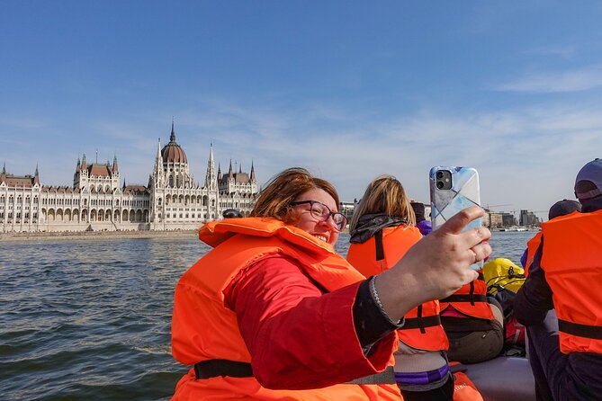 Budapest Rafting - Sunset Cruise - Safety and Gear: What the Stable Raft Means for Your Comfort