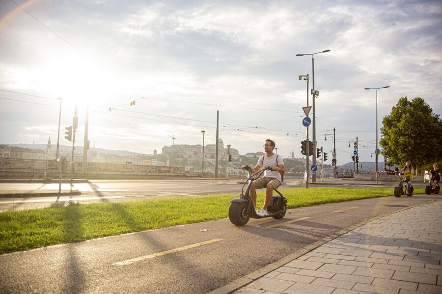 Budapest: Rent a Wide-Wheel E-Scooter - Your self-guided route: the freedom comes with planning