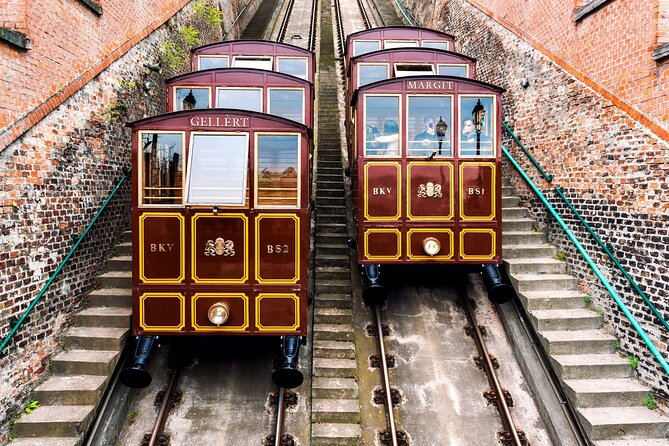 Budapest Scavenger Hunt and Highlights Self Guided Audio Tour - Stop-by-stop: from Erzsébet tér to Fisherman’s Bastion and the Chain Bridge lions