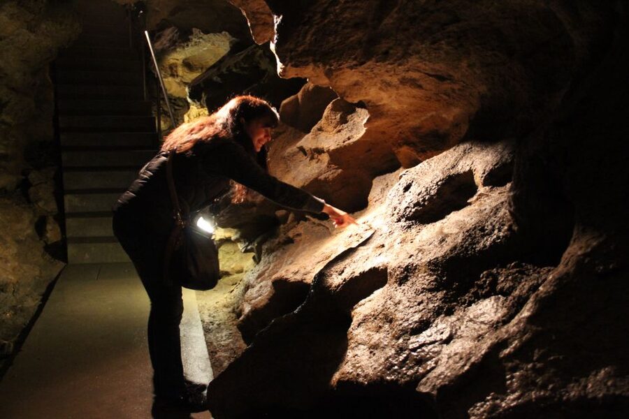 Budapest: Semlő-hegyi & Pál-völgyi Caves Guided Walking Tour - What the Tour Includes, and What You Pay For (Besides Ticket Price)