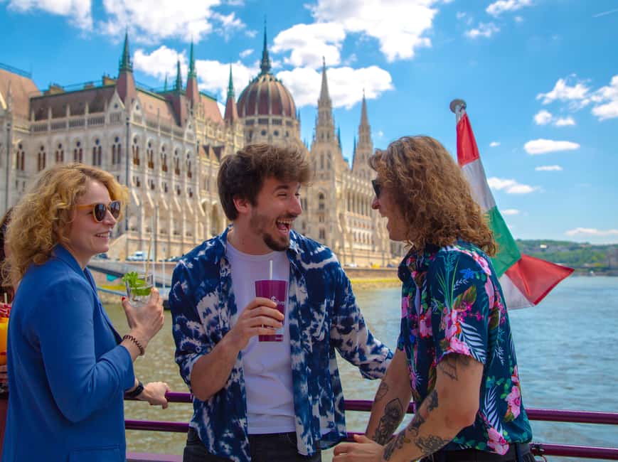 Budapest Sightseeing Cruise with Welcome Drink - Your 60-Minute Route, From Margaret Bridge to Bálna