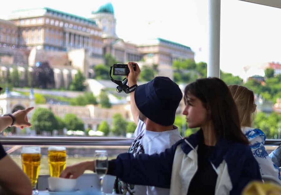 Budapest Sightseeing Cruise with Welcome Drink - The Welcome Drink: Simple, Included, and Easy to Enjoy