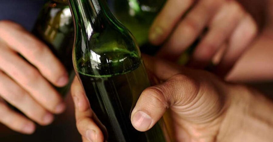 Budapest: Stag Party Boat with Beer and Wine - Key Highlights at a Glance