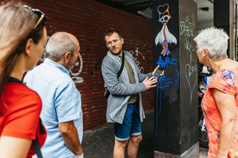 Budapest: Street Art and Underground Movements Walking Tour - Meeting your guide: ET and Suzie’s street-art perspective