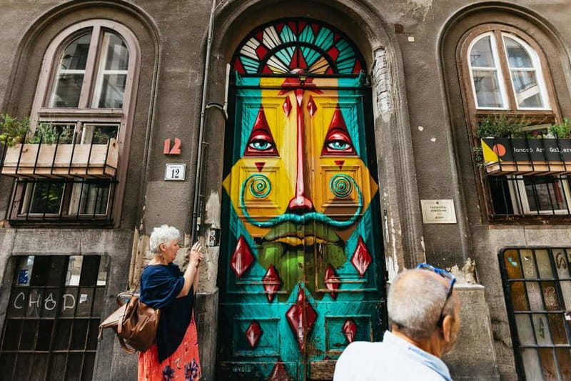 Budapest: Street Art and Underground Movements Walking Tour - How a 2-hour street-art hunt actually feels (and why it works)