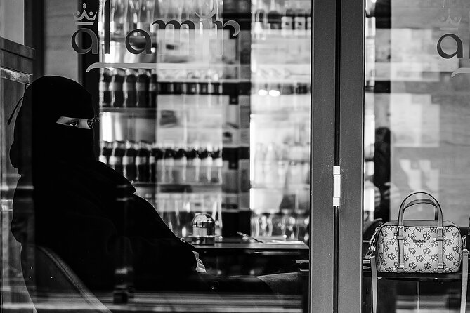 Budapest Street Photography by Lukacs Gabor - Walking, Timing, and Getting Around on Your Own