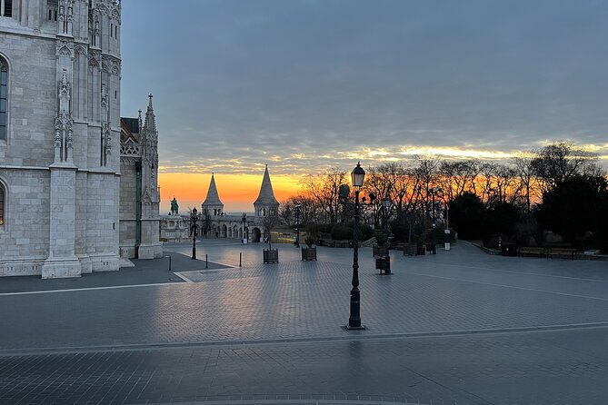 Budapest Sunrise Tour in a Vintage Russian Jeep - Danube Crossing and Gellert Hill: Big Views With a Real Sense of Arrival