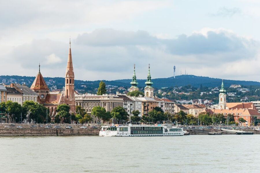 Budapest: Sunset Cocktail Cruise - Price and Value: Is $37 a Good Deal?
