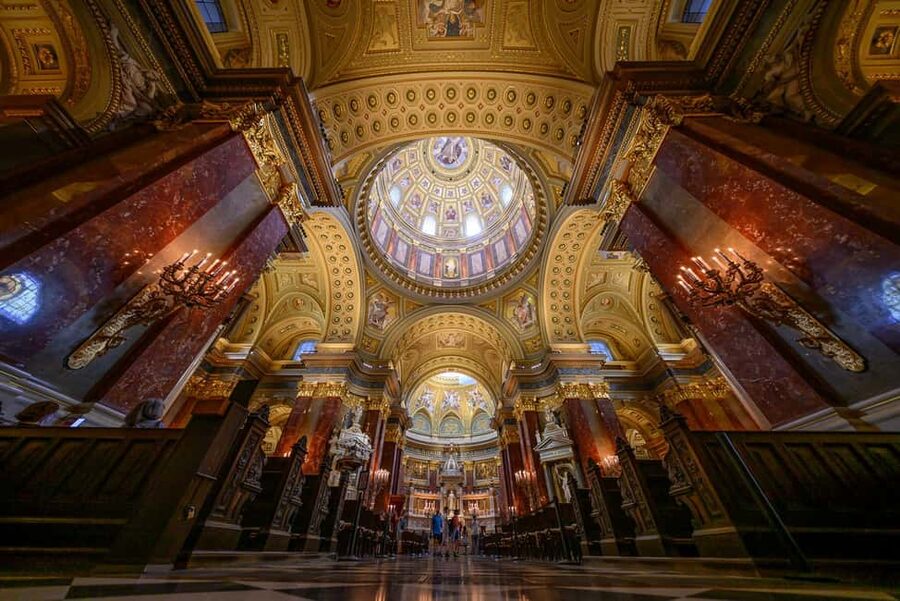 Budapest Super Saver: Spa, Basilica Tour, and Danube Cruise - Price and value: what $64 gets you in real terms