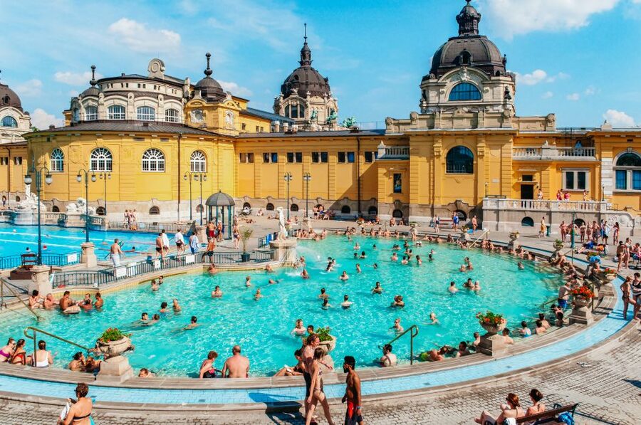 Budapest: Széchenyi Spa Day Ticket with Optional Upgrades - Pools and atmosphere: 3 outdoor, 15 indoor, one simple plan