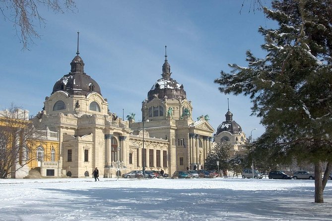 Budapest Széchenyi Spa with Danube Cruise and Optional Dinner - Boarding, timing, and why 19:00 vs 22:00 matters