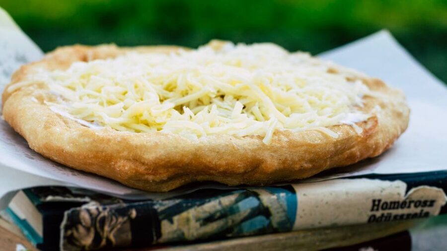 Budapest: Taste Gulyás & Hungarian Street Classics - Key things I’d plan around