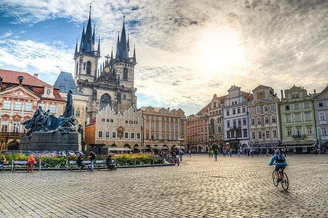 Budapest to Prague Private transfer with 2 hour sightseeing stop - Private Budapest to Prague transfer, done like a calm plan