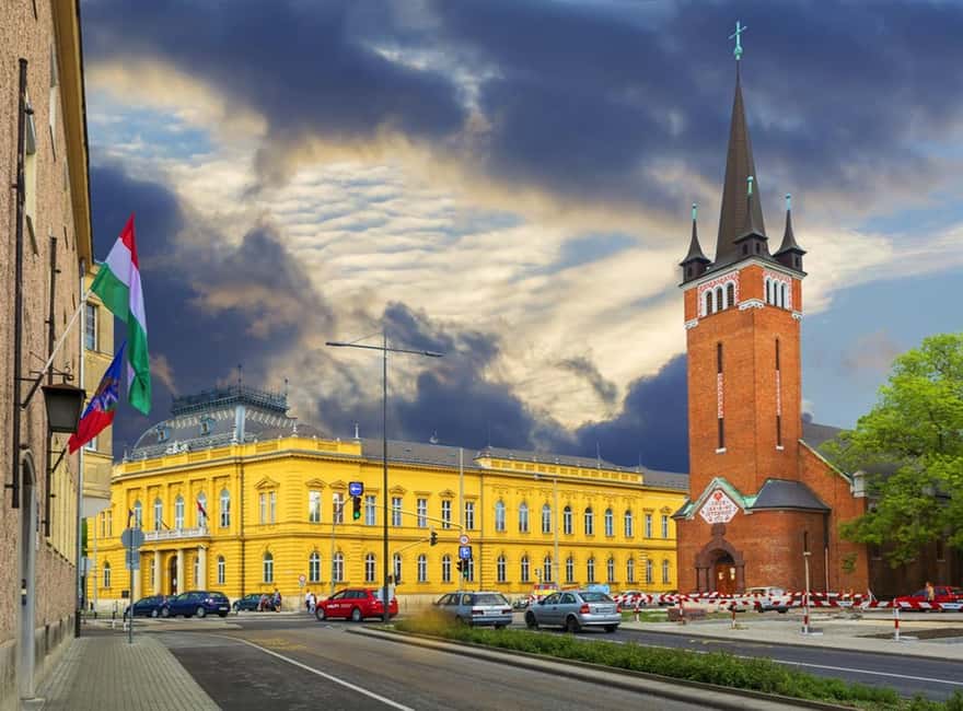 Budapest to Székesfehérvár: Private Day Tour - Lake Velence and Lake Balaton: the quiet payoff