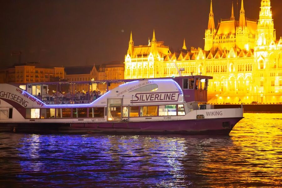 Budapest: Unlimited Prosecco and Wine Sightseeing Cruise - Who Should Book This Cruise (and Who Might Skip It)