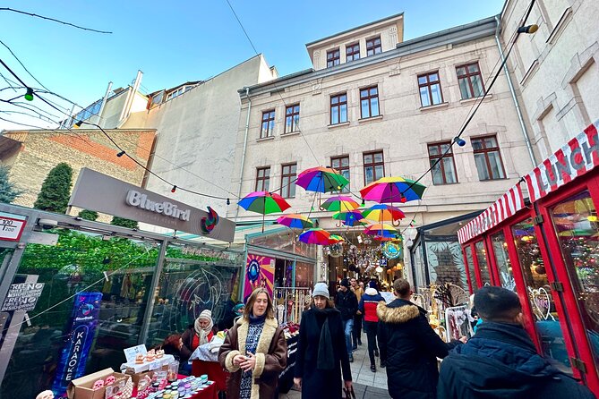 Budapest Urban Art - Street Art Tour with a Drink in a Ruin Bar - Meeting at the Hungarian State Opera at 2:00 pm and how to prepare