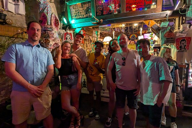 Budapest Vibe: Ruin Bars, Street Art and Culture Tour - Stop 2: Erzsébetváros street art, sculptures, and Pest architecture