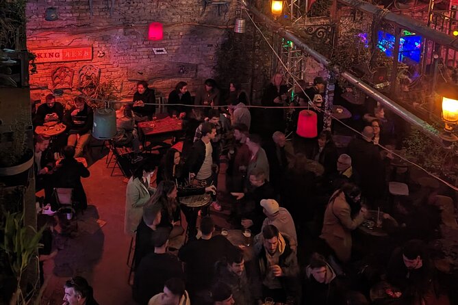 Budapest Vibe: Ruin Bars, Street Art and Culture Tour - Stop 3: Szimpla Kert, Budapest’s oldest ruin bar moment
