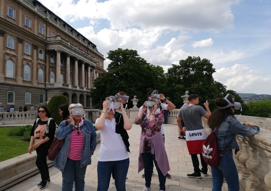 Budapest: Virtual Reality Tour in 8 Languages - The 1956 Hungarian Revolution: context you can actually remember