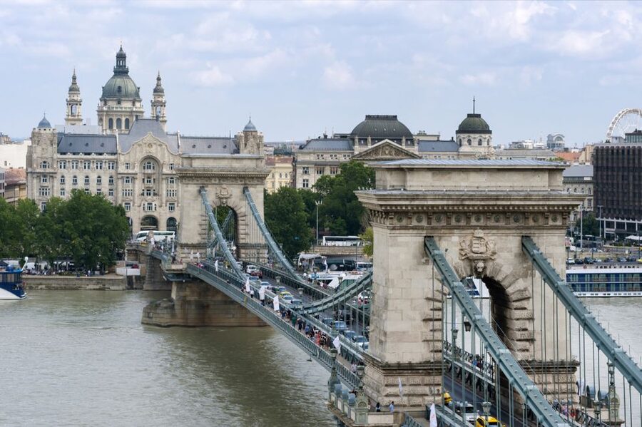 Budapest Walking Tour with a Professional Local Guide - Who This Tour Suits Best (and Who Might Want Something Longer)