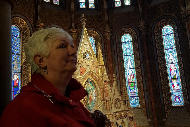 Budapest Walking Tour with Your Private Guide: 10+ Highlights - Sándor Palace and the royal-adjacent vibe of Buda