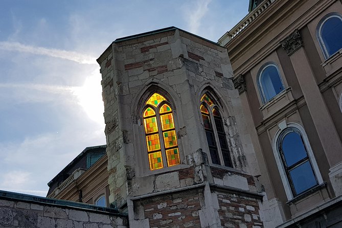 Budapest Walking Tour with Your Private Guide: 20+ Highlights - Kossuth Lajos Square to Shoes on the Danube: Meaning at the River