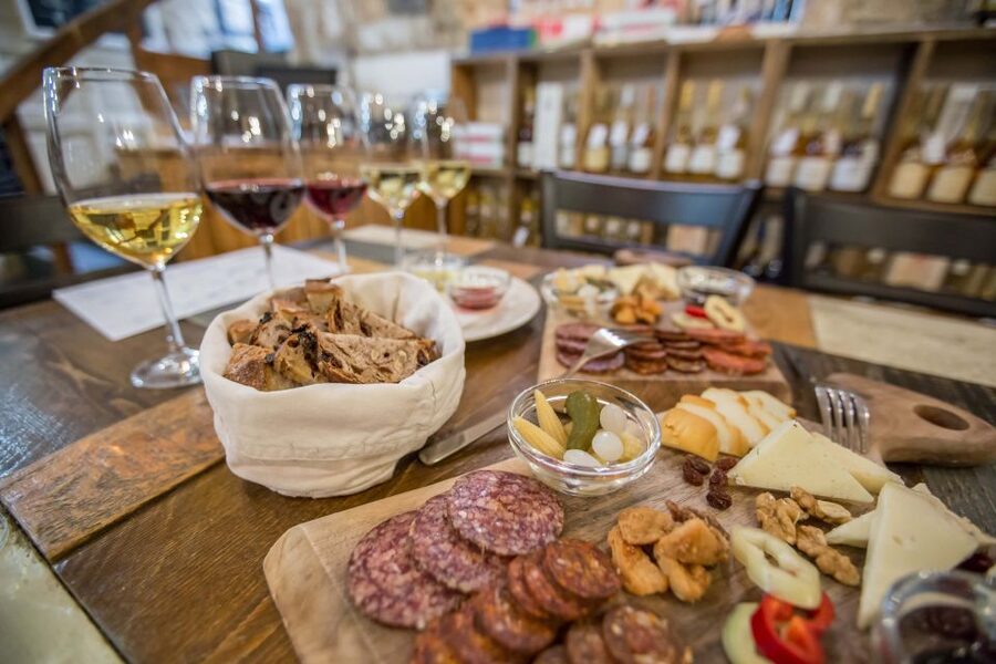 Budapest: Wine, Cheese, and Charcuterie Tasting - Key Points You’ll Care About
